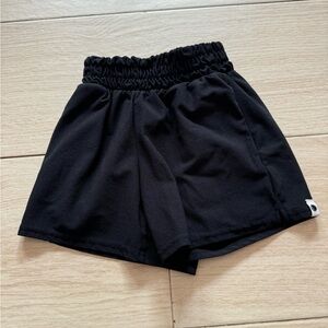 Five Dancewear shorts